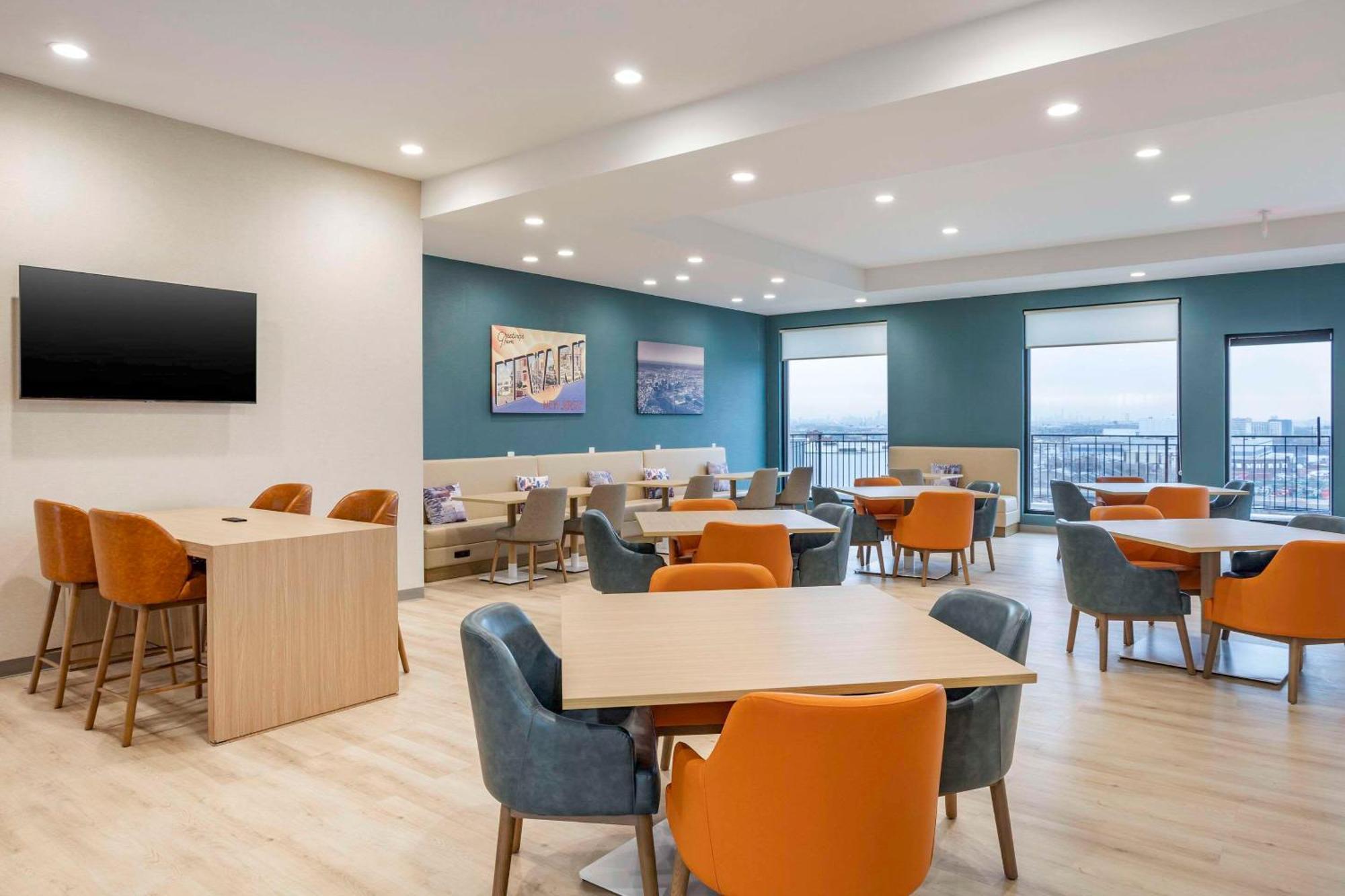 Comfort & Liberty International Airport Newark