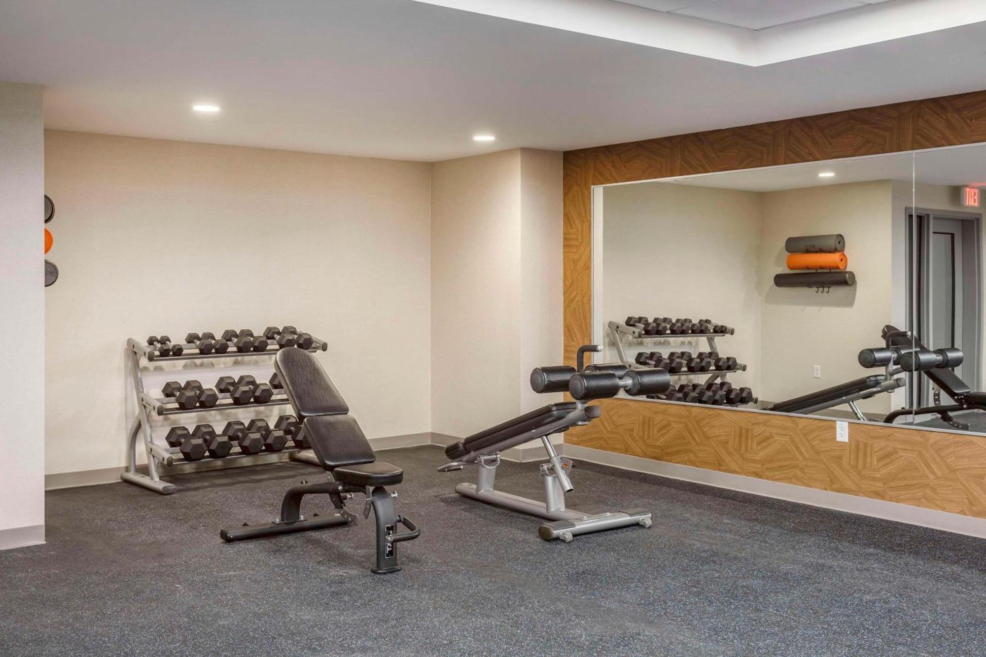 Hotel Comfort & Liberty International Airport