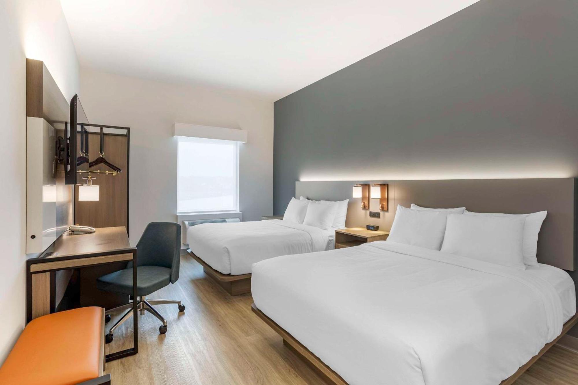 Comfort & Liberty International Airport Newark