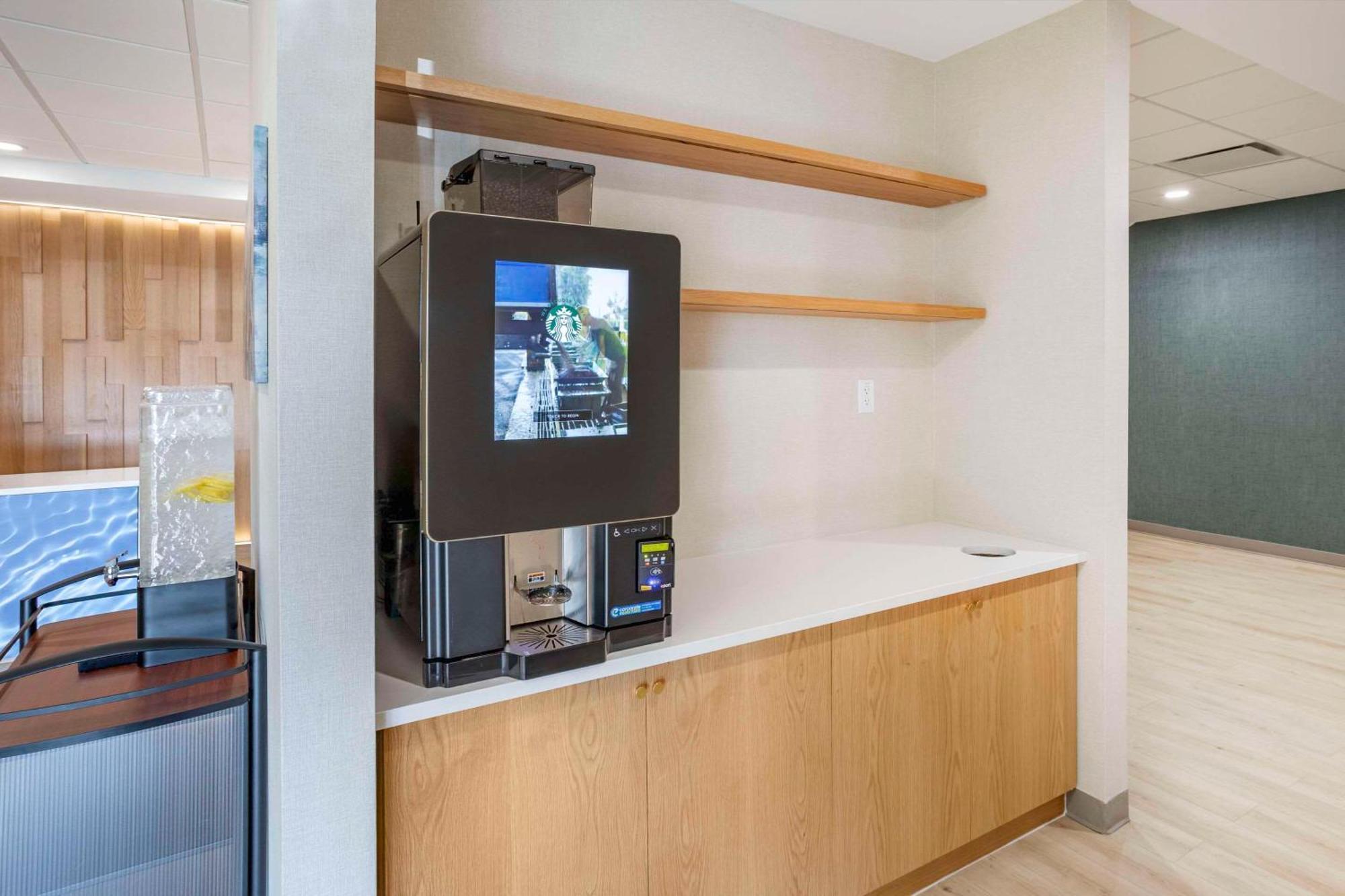 Hotel Comfort & Liberty International Airport Newark