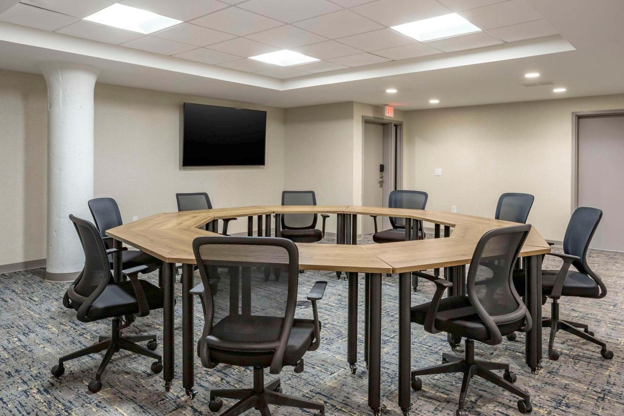 Hotel Comfort & Liberty International Airport Newark