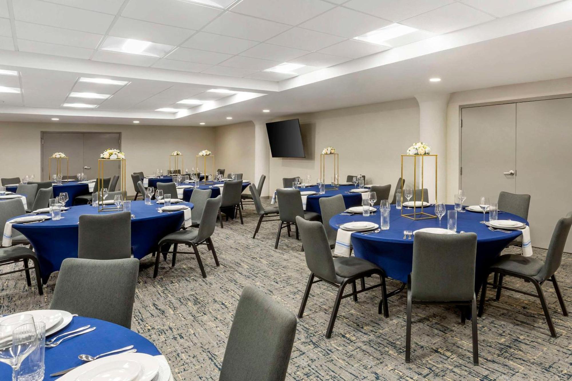 Hotel Comfort & Liberty International Airport Newark